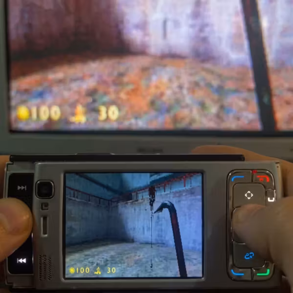 игра Half-Life запущена на смартфоне Nokia N95 с Symbian