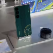 смартфон Nubia Neo 5 Max с экраном 7,5 дюйма на выставке