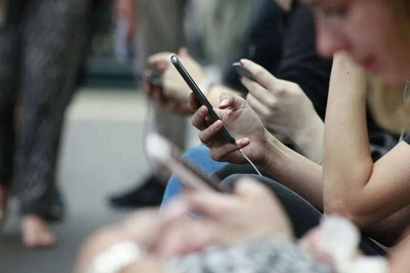 ФАС проверит рекламу 5G и тарифные акции операторов