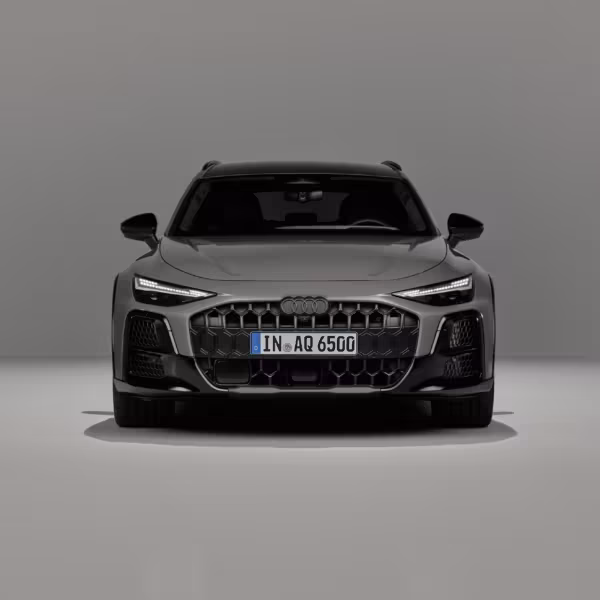 Черная Audi A6 Allroad Quattro передняя часть элегантный дизайн