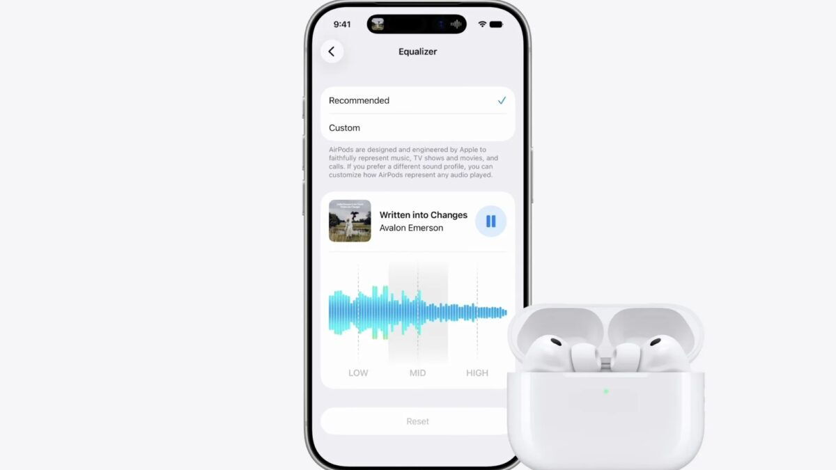 Apple AirPods и iPhone с приложением для звука