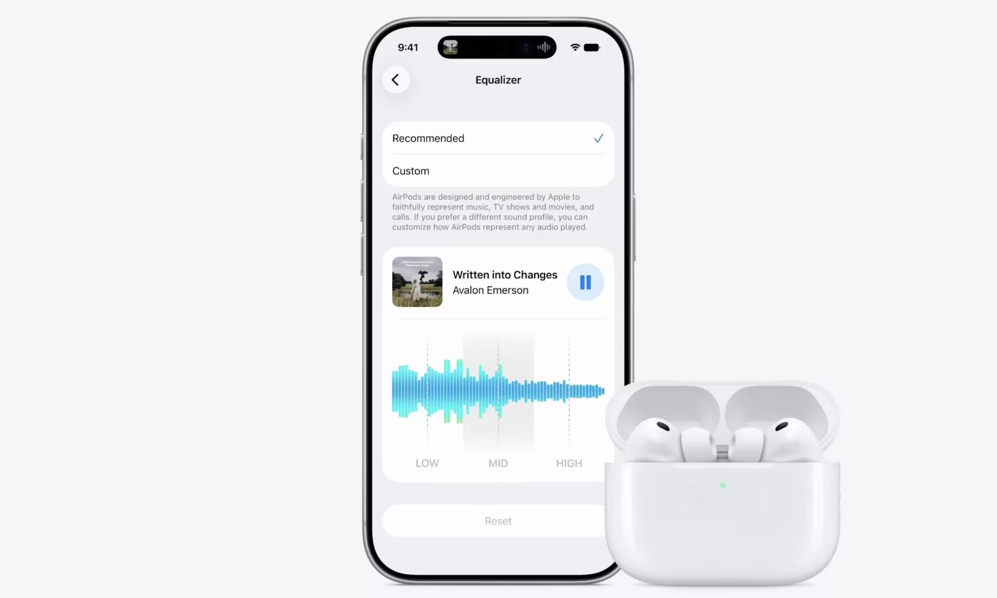 Apple AirPods и iPhone с приложением для звука