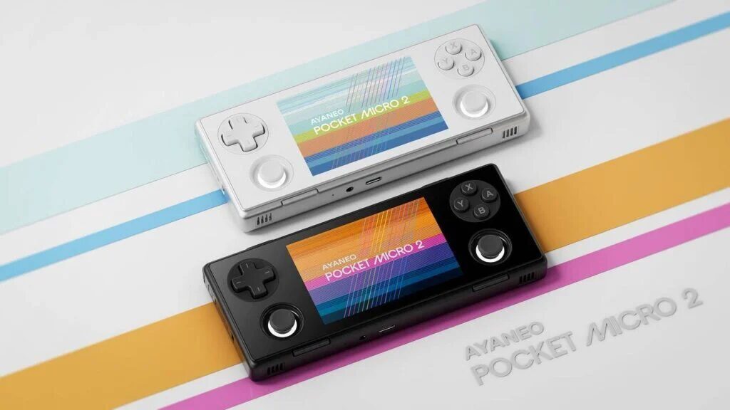 Две портативные игровые консоли Ayaneo Pocket Micro 2