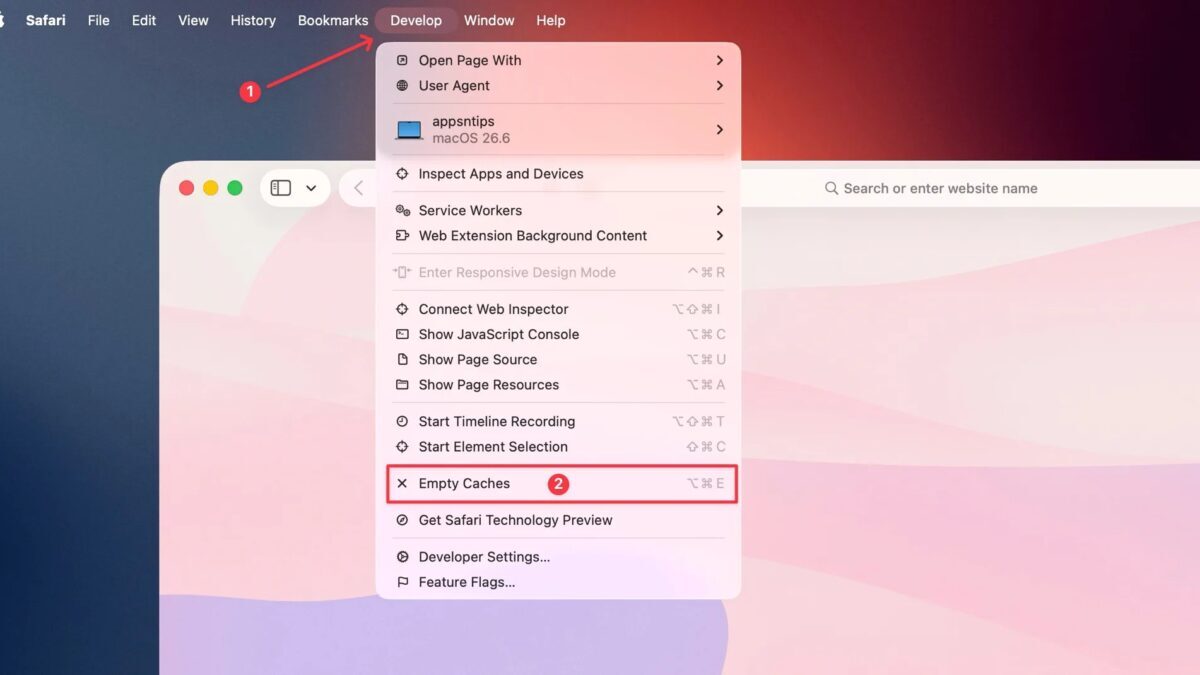 Меню разработки в Safari с выделенной опцией Empty Caches