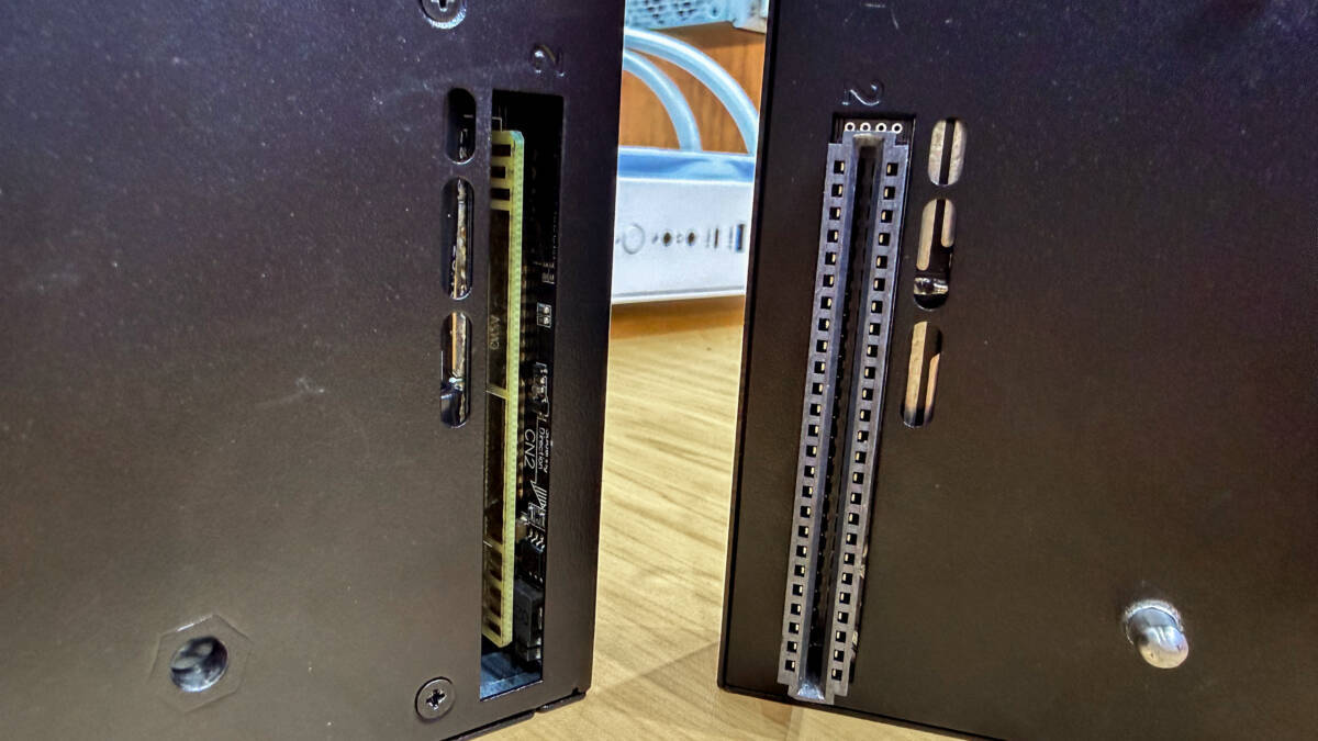 Корпус Thermaltake для 2 ПК и блочный блок питания 3200 Вт