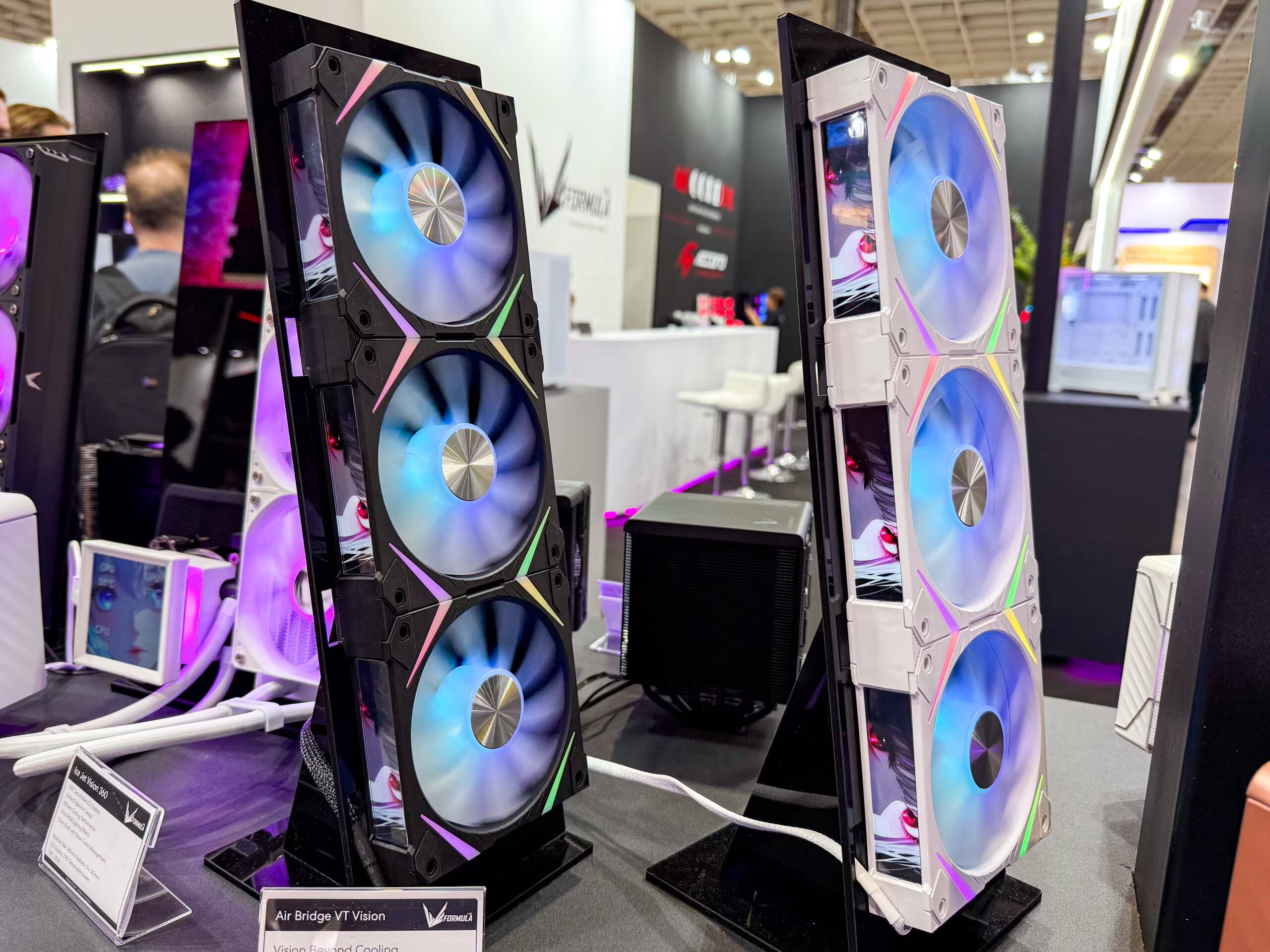 Корпуса и блоки питания для видеокарт модели V-Line от Formula на выставке Computex 2026