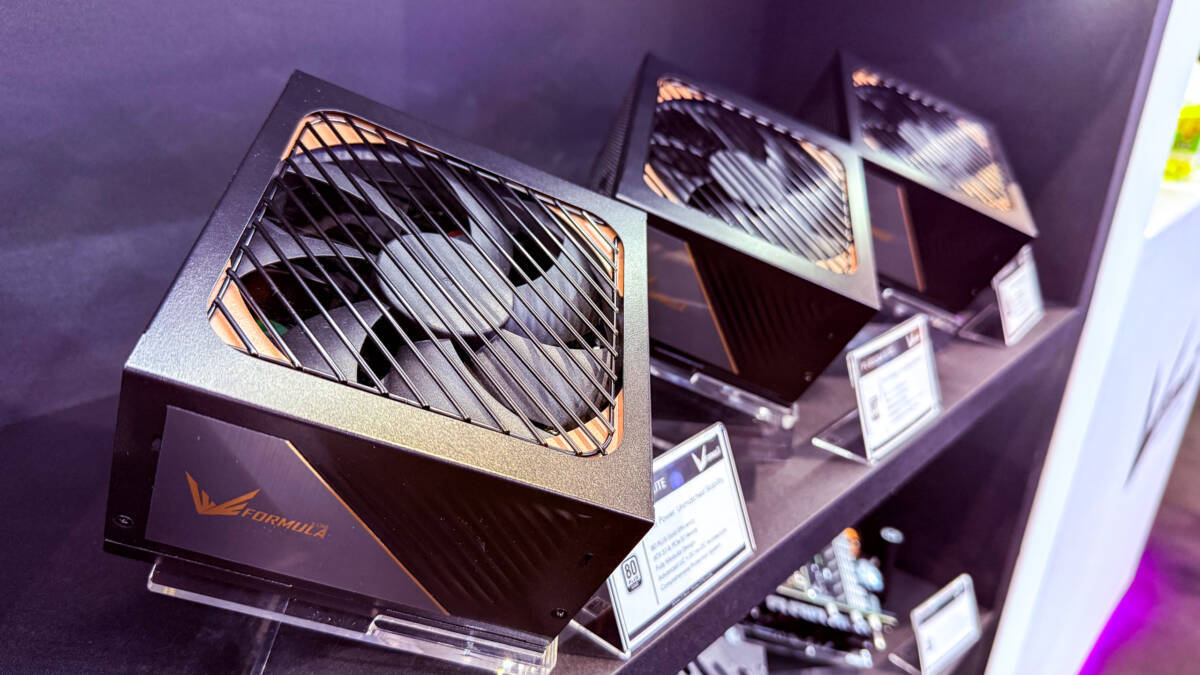 корпуса и блока питания Formula V-Line на выставке Computex 2026