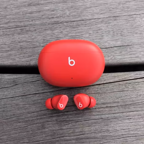 Apple обновила наушники Beats Studio Buds из-за уязвимости