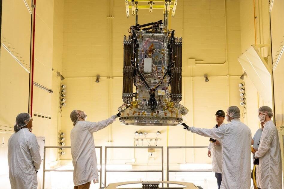 Спутник Katalyst Space на складе у специалистов