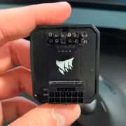 Паяный кабель Corsair GPU Power Bridge соединён с электропроводами