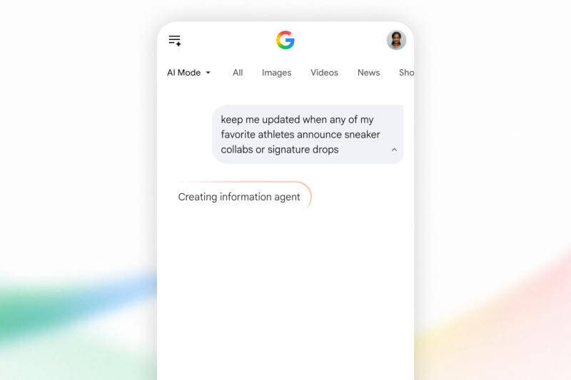 Экран смартфона Google с чатом и поиском AI Ultra