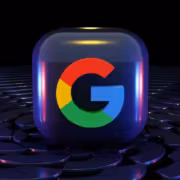 Логотип Google внутри прозрачной капсулы на тёмном фоне