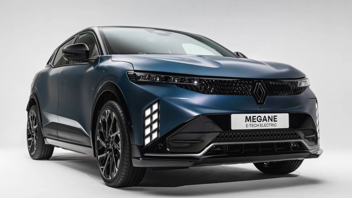 Современный электровнедорожник Renault Megane E-Tech 2026
