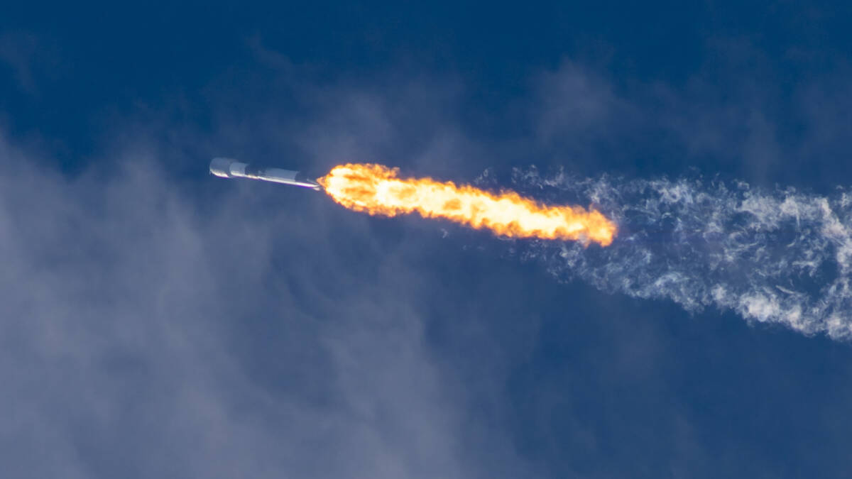 Ракета Falcon 9 с запуском спутников Starlink SpaceX