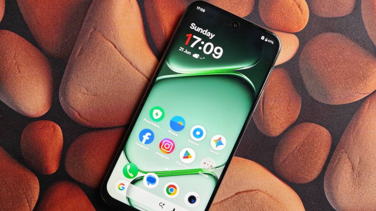 Смартфон OnePlus N6 показали на живых фото перед анонсом