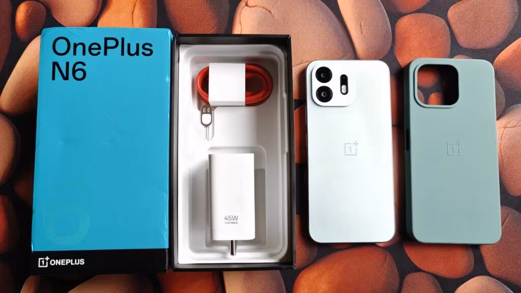 Коробка и комплектующие смартфона OnePlus N6