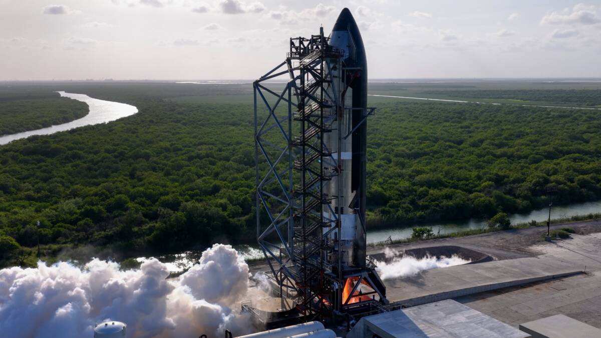 SpaceX провела 15-секундный прожиг двигателя Starship S40