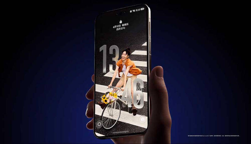 смартфон Huawei с экраном и ярким интерфейсом HarmonyOS 7
