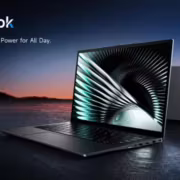 Ноутбук UniBook AI передняя часть дисплей и клавиатура