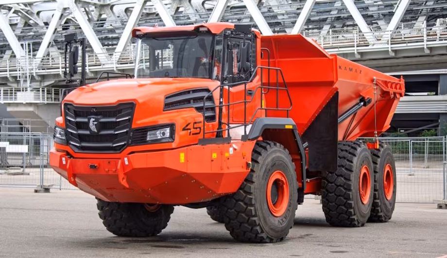 КамАЗ показал карьерный самосвал «Геркулес-45» на 41 т