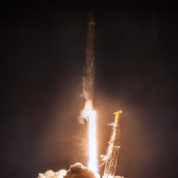 Запуск ракеты Falcon 9 со спутниками Starlink Starshield