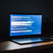 ноутбук с дисплеем Linux и ошибками AMD патчи