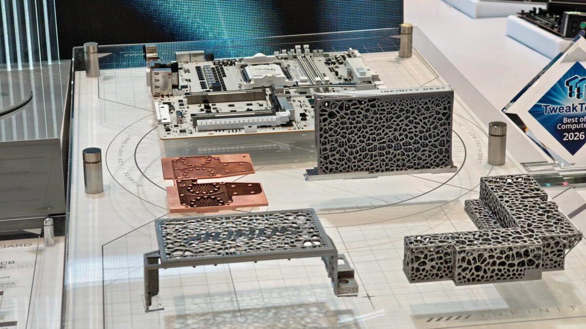Материнская плата с необычным дизайном для Computex 2026