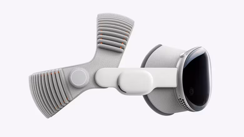 Вице-президент Apple по Vision Pro перейдет в OpenAI