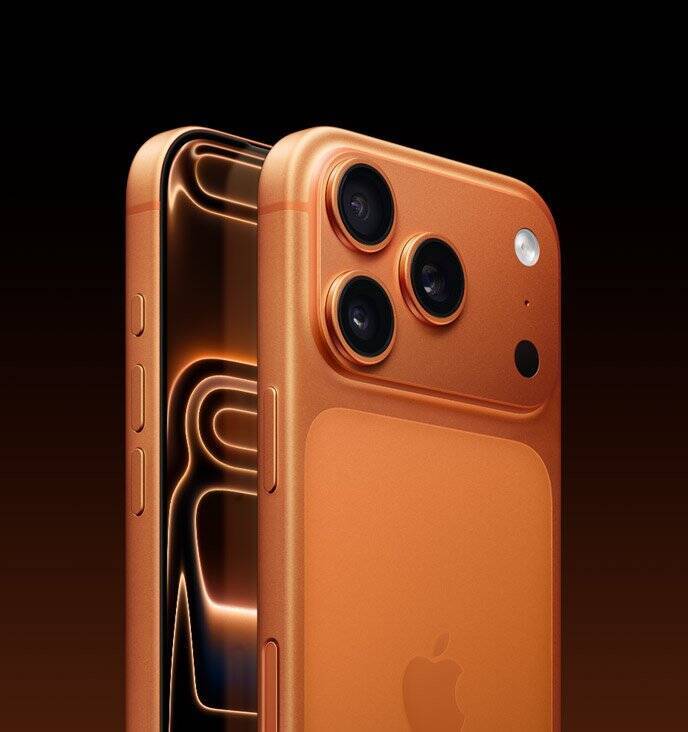 Задняя камера iPhone 14 Pro в оранжевом цвете