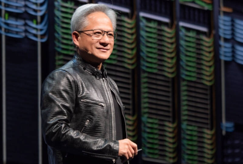 Глава Nvidia на конференции с системами серверов