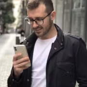 ФАС потребовала от операторов изменить рекламу 5G