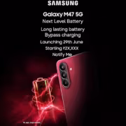 Samsung Galaxy M47 крупный смартфон с тройной камерой