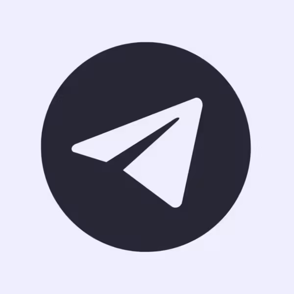 Логотип Telegram клиента Телега на темном фоне