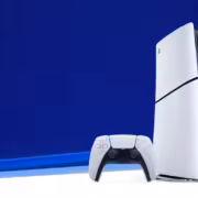 Игровая консоль PlayStation 5 с контроллером