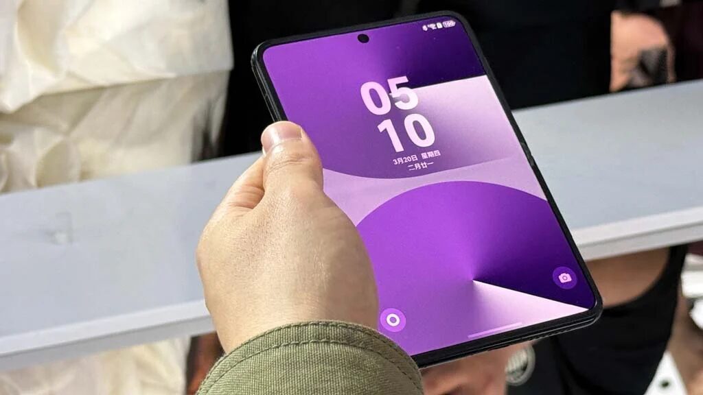 Смартфон Huawei получит широкий экран 16:10 и 7000 мА·ч