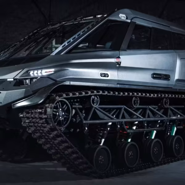 Visuva показала на ПМЭФ гусеничный T8 за 33 млн рублей