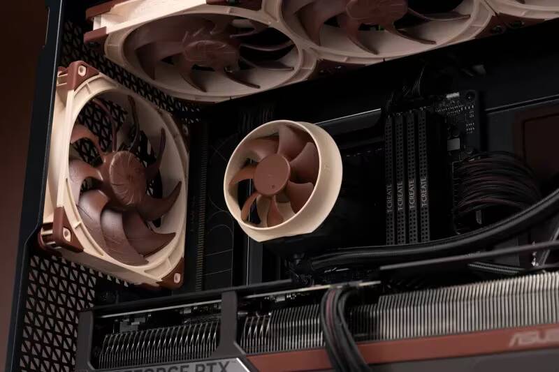 Кулер Noctua NL-LC1 внутри корпуса компьютера охлаждение вентиляция
