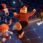 Персонажи Roblox в виртуальной среде с сеткой
