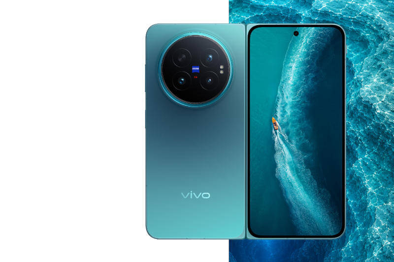 Vivo X Fold6 смартфон с черным дисплеем и синим корпусом
