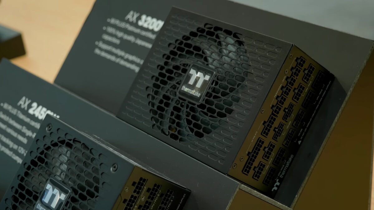 Блок питания Thermaltake AX 2 600W в коробке