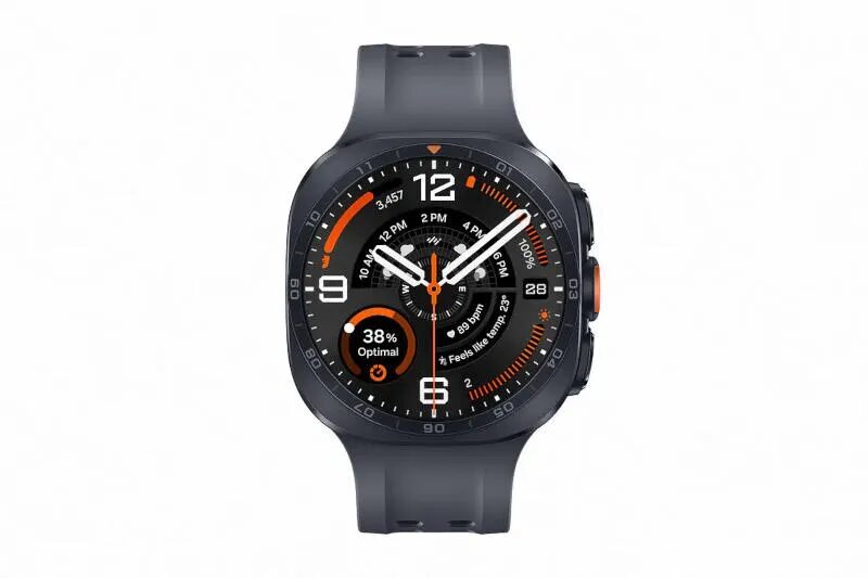 Умные часы Samsung Galaxy Watch Ultra 2 на руке