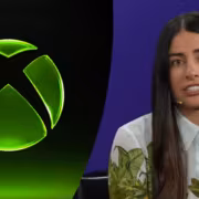 Логотип Xbox и женщина с микрофоном во время презентации