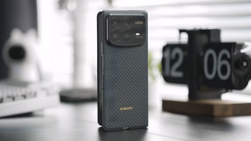 Складной смартфон Xiaomi Mix Fold 5 светлый задний корпус
