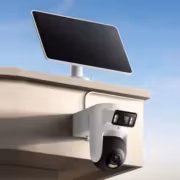 Камера Xiaomi Smart Solar Camera 4 Pro 4G на монтажной площадке