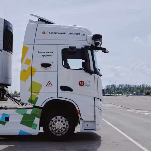 Роботрак Яндекса проехал 700 км без вмешательства человека
