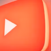 Логотип YouTube с кнопкой воспроизведения на светлом фоне
