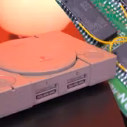 первый PlayStation с 16 Мбайт ОЗУ и схемой памяти