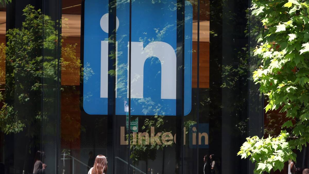 41% длинных постов в LinkedIn пишет ИИ, подсчитали авторы AI-детектора