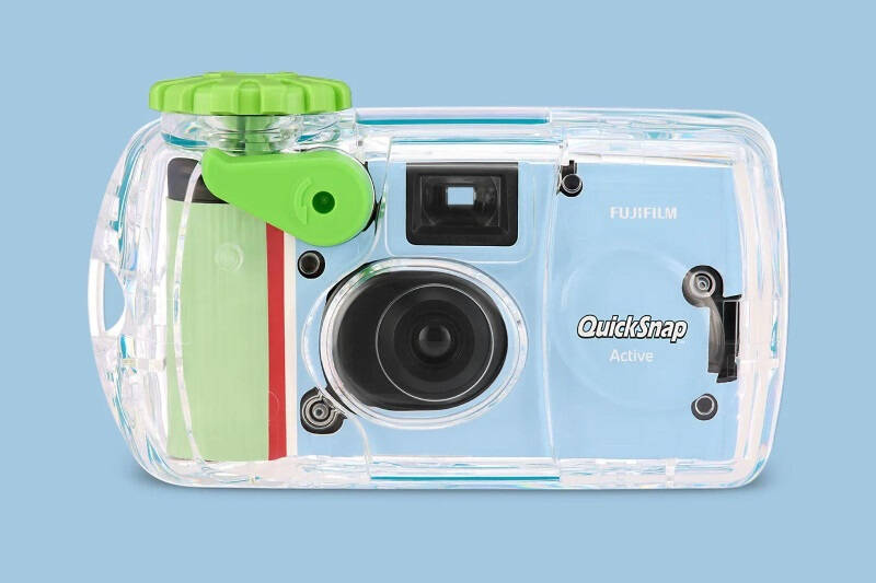 Fujifilm выпустила 2 плёночных камеры QuickSnap на 27 кадров 3 Фуджифильм QuickSnap Active пластиковый фотоаппарат прозрачный зеленый