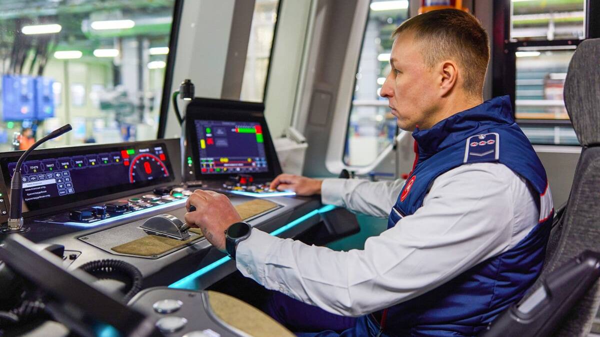 60 машинистов начали учить «Москву-2026» для Рублёво-Архангельской линии 1 60 машинистов начали учить «Москву-2026» для Рублёво-Архангельской линии